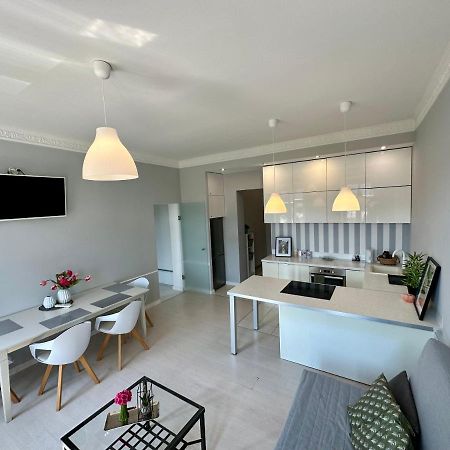 Wroclove Tumski Apartment Вроцлав Екстер'єр фото